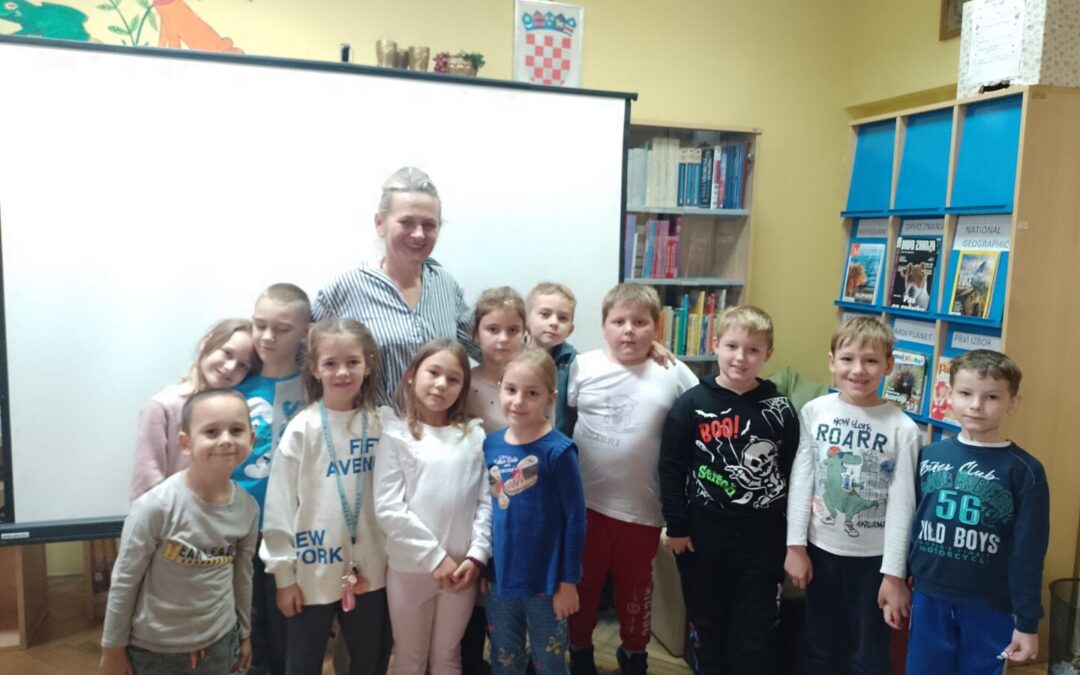 MHK: UPOZNAJMO ŠKOLSKU KNJIŽNICU